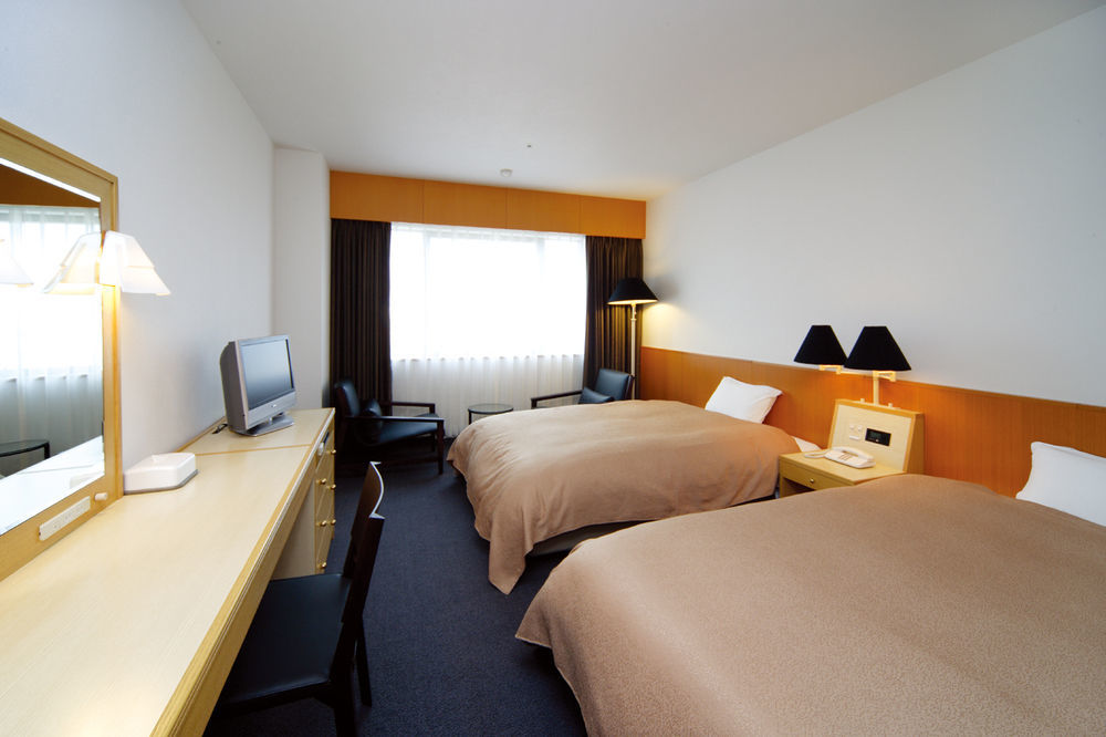 Hotel Granmirage Uozu Exteriör bild