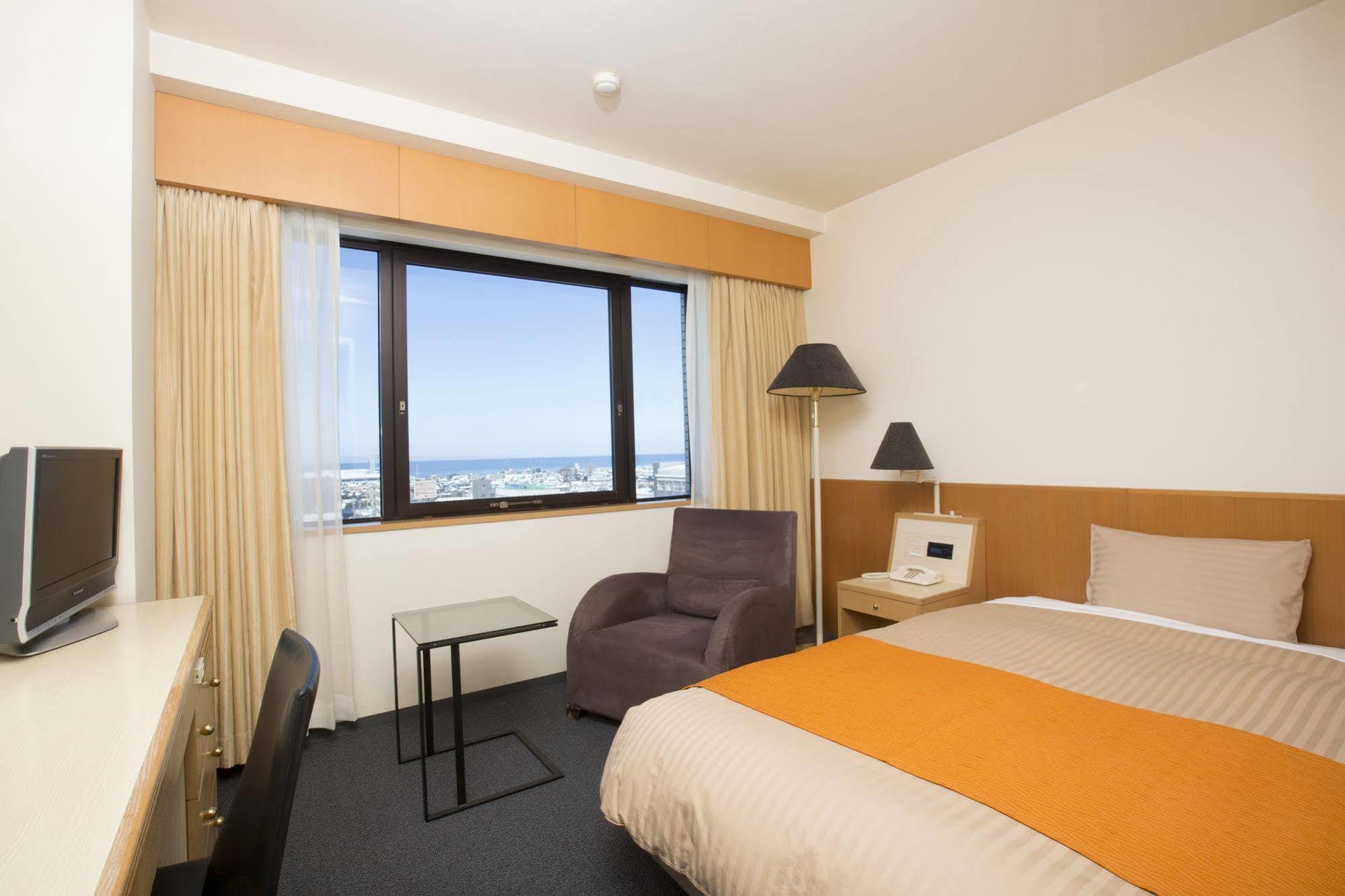 Hotel Granmirage Uozu Exteriör bild